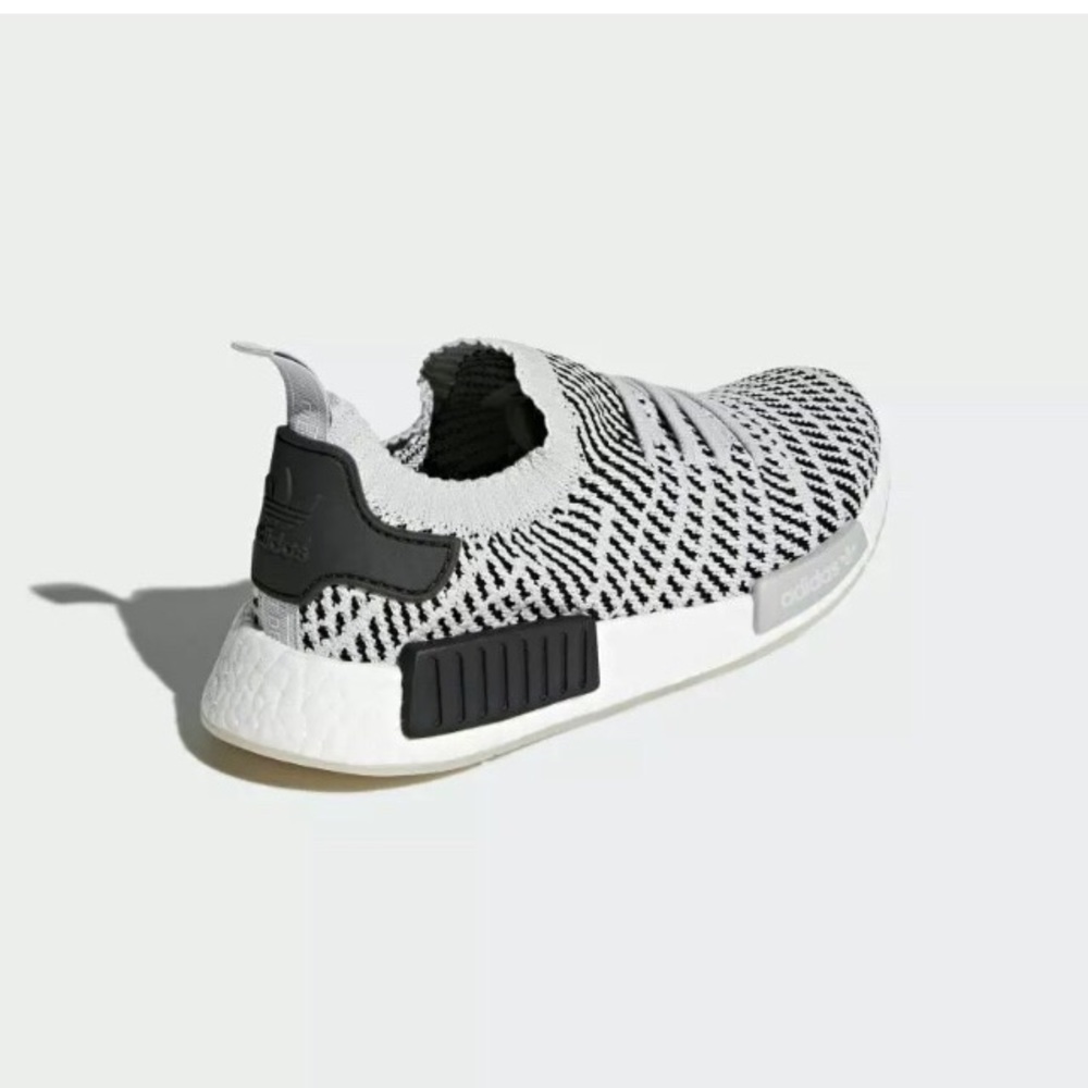 [Adidas] NMD R1 STLT Primeknit CQ2387 - Grey/Grey/ - Picture 4 of 5